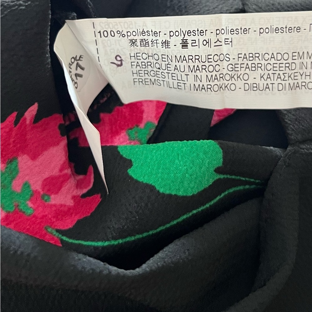 Zara basic Floral Wrap Blouse in Black with Pink Blooms - Picture 3 of 5